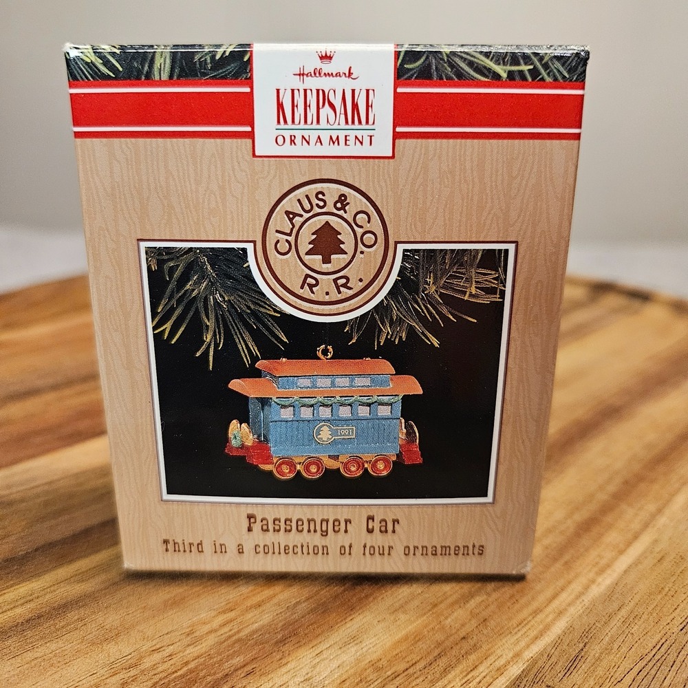 1991‎ Hallmark Keepsake Ornament Claus & Co. R.R. Passenger Car Third in Series